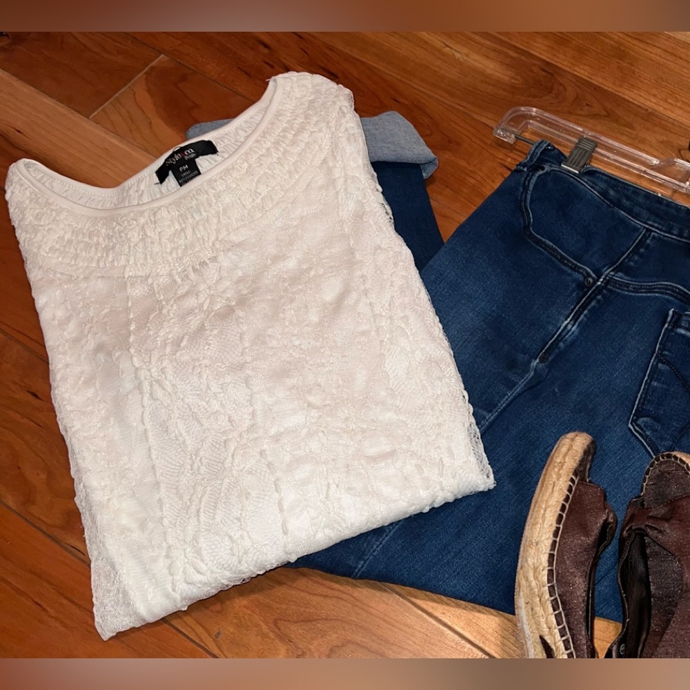 Lace Scoopneck Top